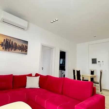 Bazaj Appartamento Sarandë