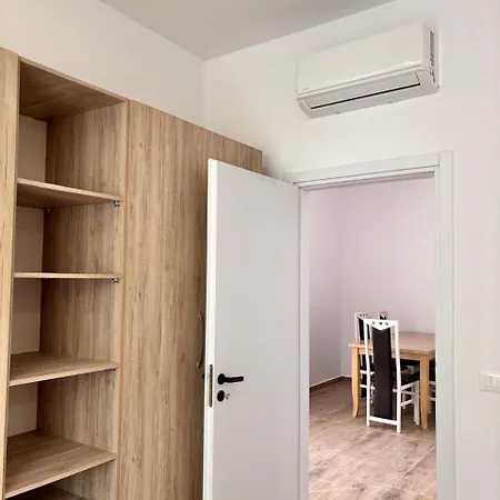 Apartament Bazaj
