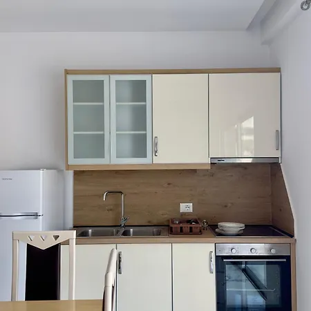 Bazaj Apartament Saranda